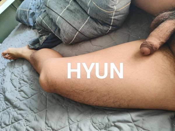 HYUN – 中出蜜桃臀臭腳直男